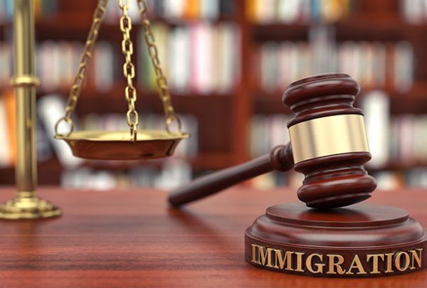 El mazo de un juez de inmigración